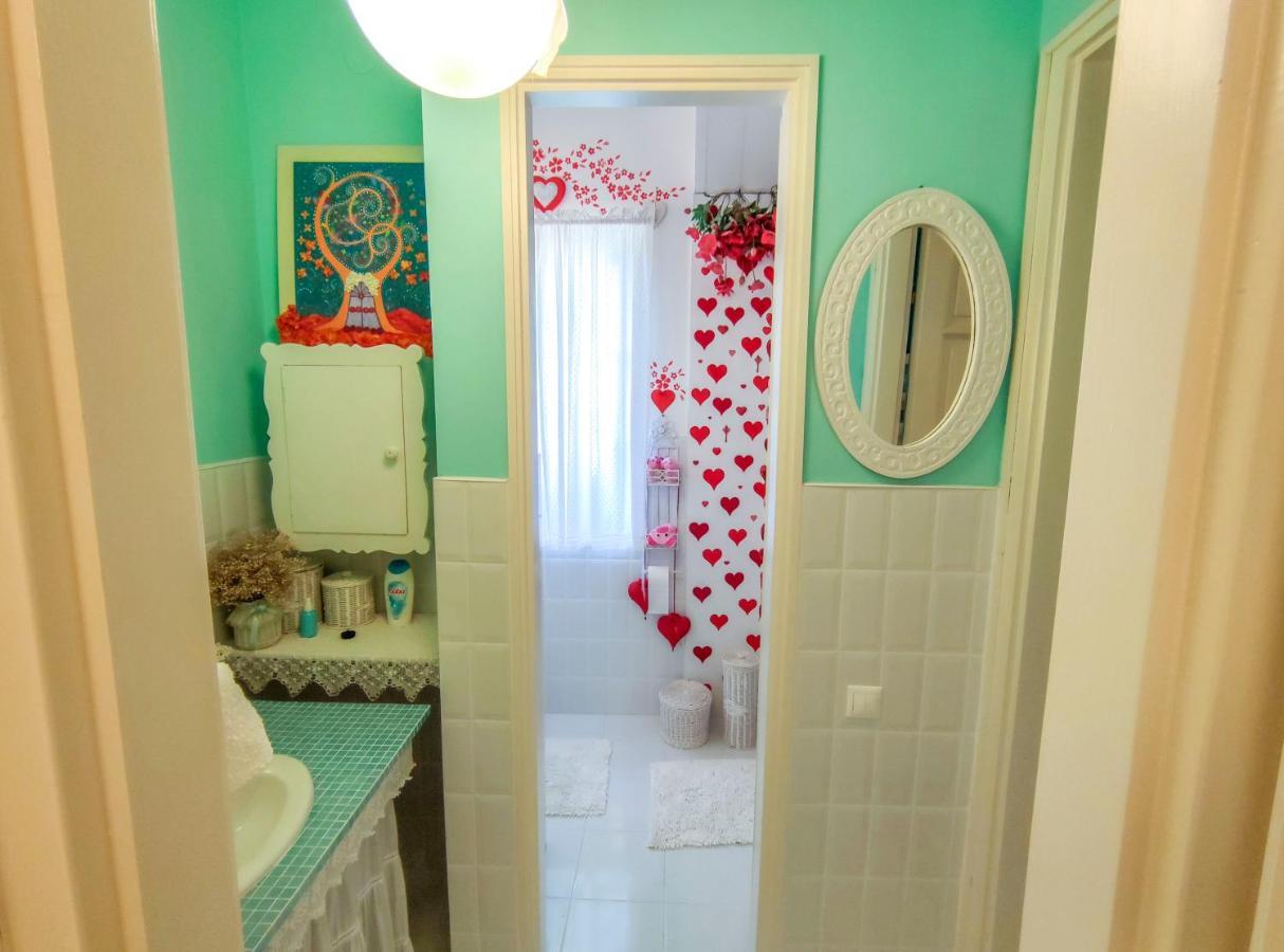 ホテル Feher Tulipan Apartman デブレツェン エクステリア 写真
