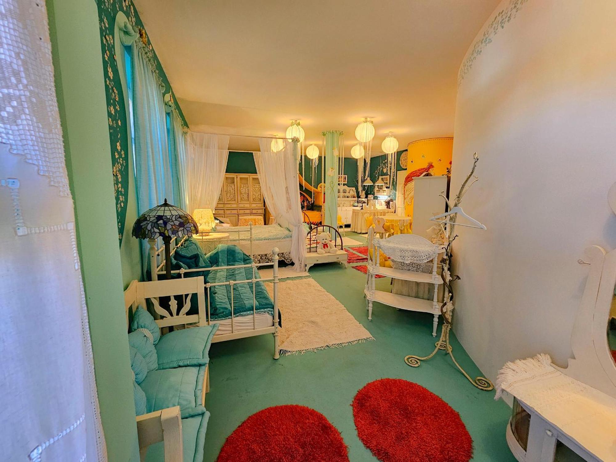 ホテル Feher Tulipan Apartman デブレツェン エクステリア 写真