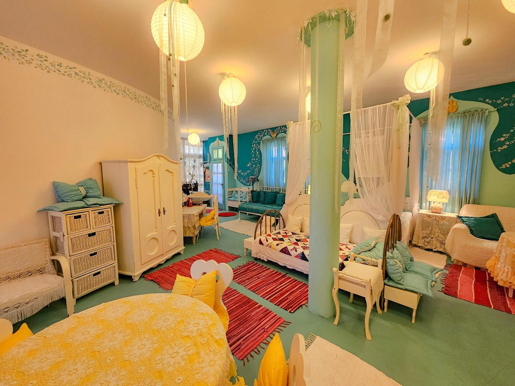 ホテル Feher Tulipan Apartman デブレツェン エクステリア 写真