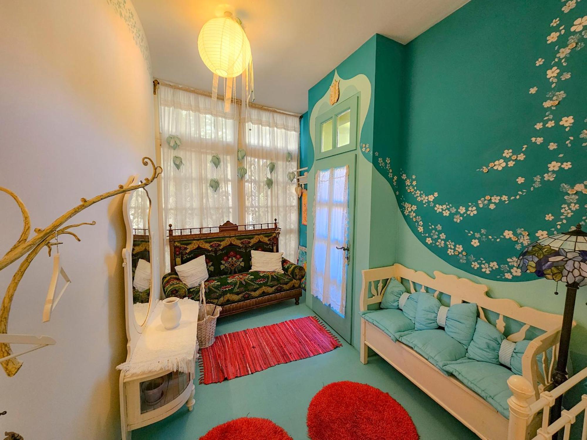 ホテル Feher Tulipan Apartman デブレツェン エクステリア 写真