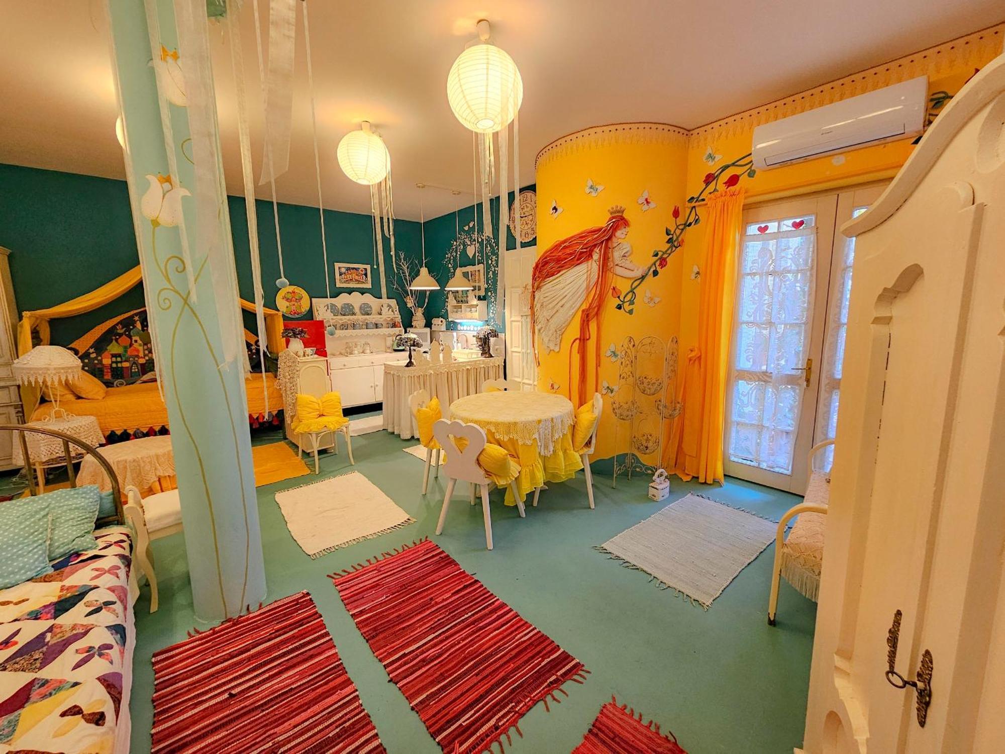 ホテル Feher Tulipan Apartman デブレツェン エクステリア 写真